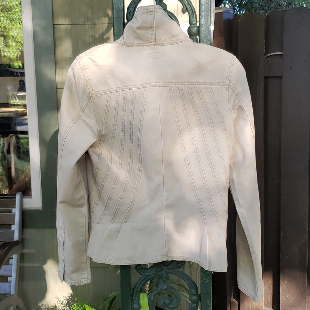 Jacket - Picture 2 of 5